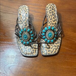 Via Accenture Faux Turquoise Medallion Leopard-Print Women's Sandals 10 1/2 W